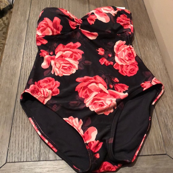 kate spade Other - Kate Spade size S Dive Right in 1 piece swimsuit